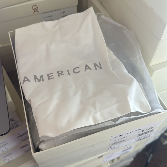 NEW Good American CINDER-F*CKING-RELLA PUMP Clear - Picture 6 of 7